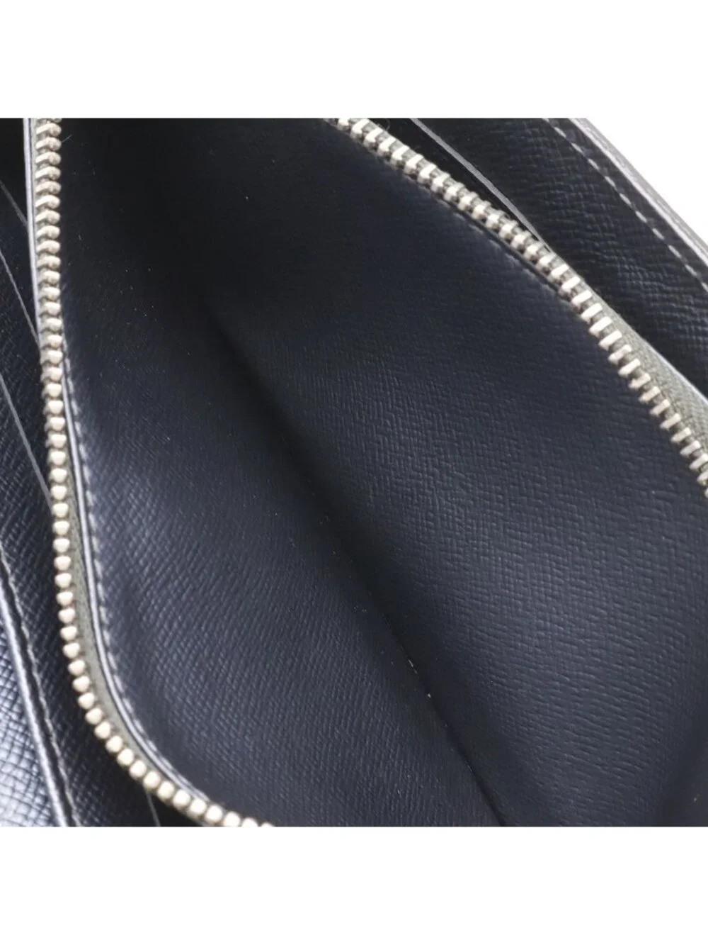 Louis Vuitton Epi Portefeuille Sarah Bifold Wallet Anthracitna Cles Metallic